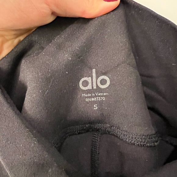 Alo yoga epic mesh activewear leggings (black, size S) - Picture 6 of 6